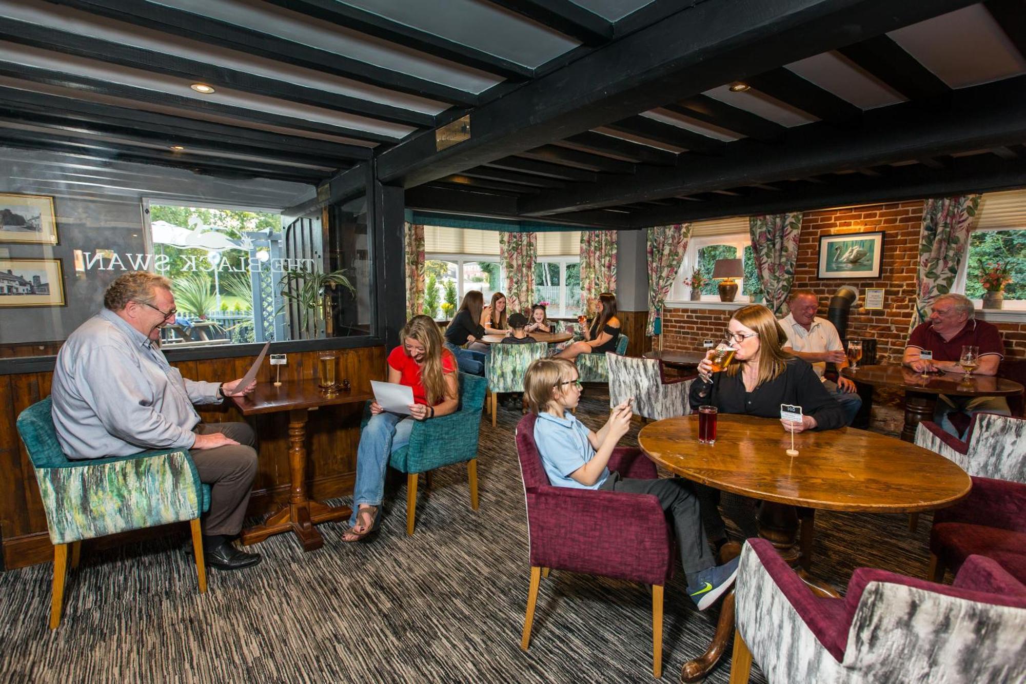 The Black Swan Inn Horsham St Faith Exterior photo