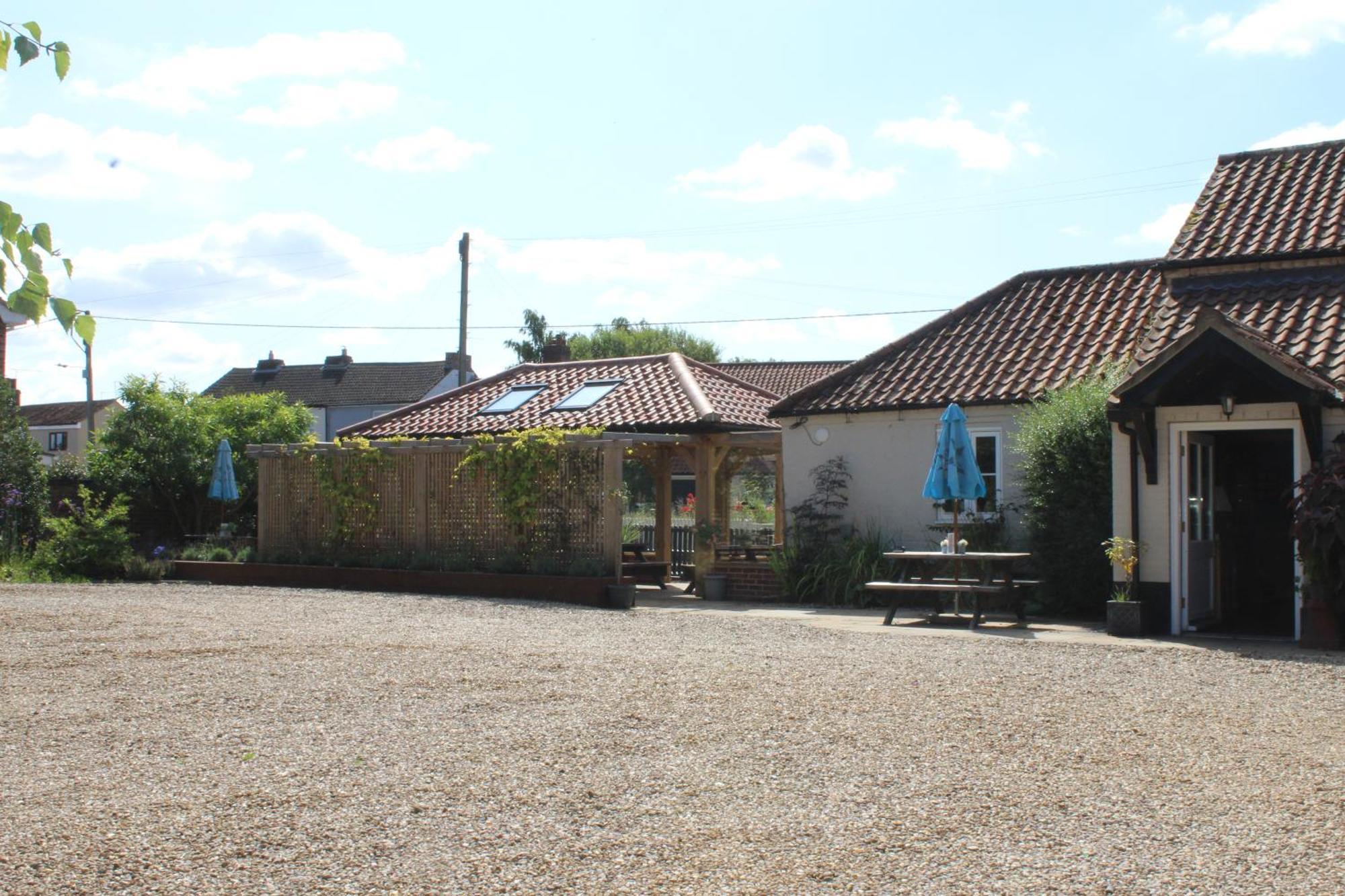 The Black Swan Inn Horsham St Faith Exterior photo